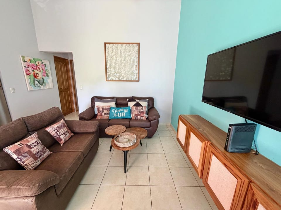 Happy Oasis Second Floor Condo with Terrace House in Coco