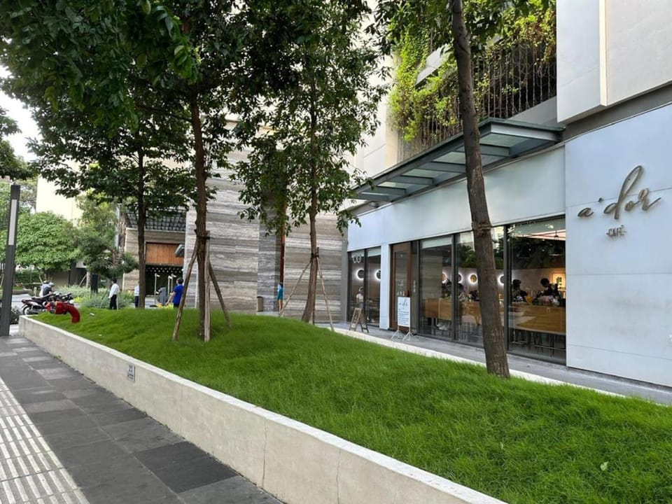 Garden, Parking