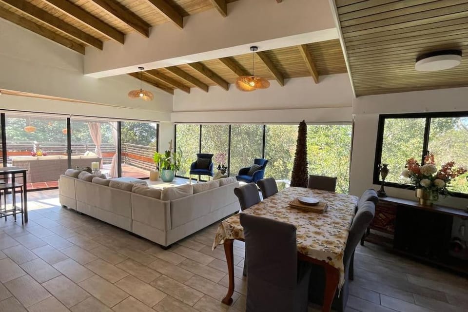 Casa de ensueño, jacuzzi-fogata House in Francisco Morazán Department