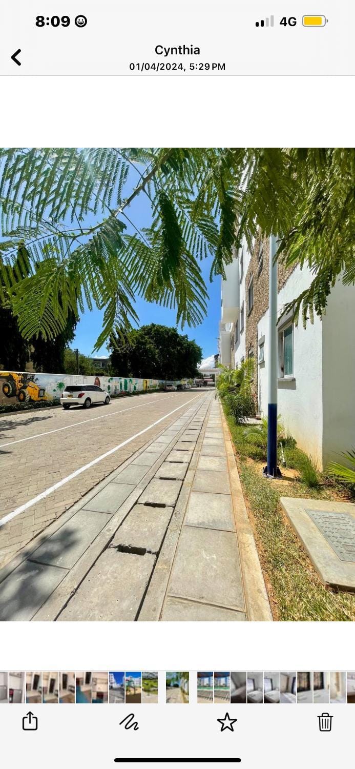 Property building, Day, Neighbourhood, Street view, Location