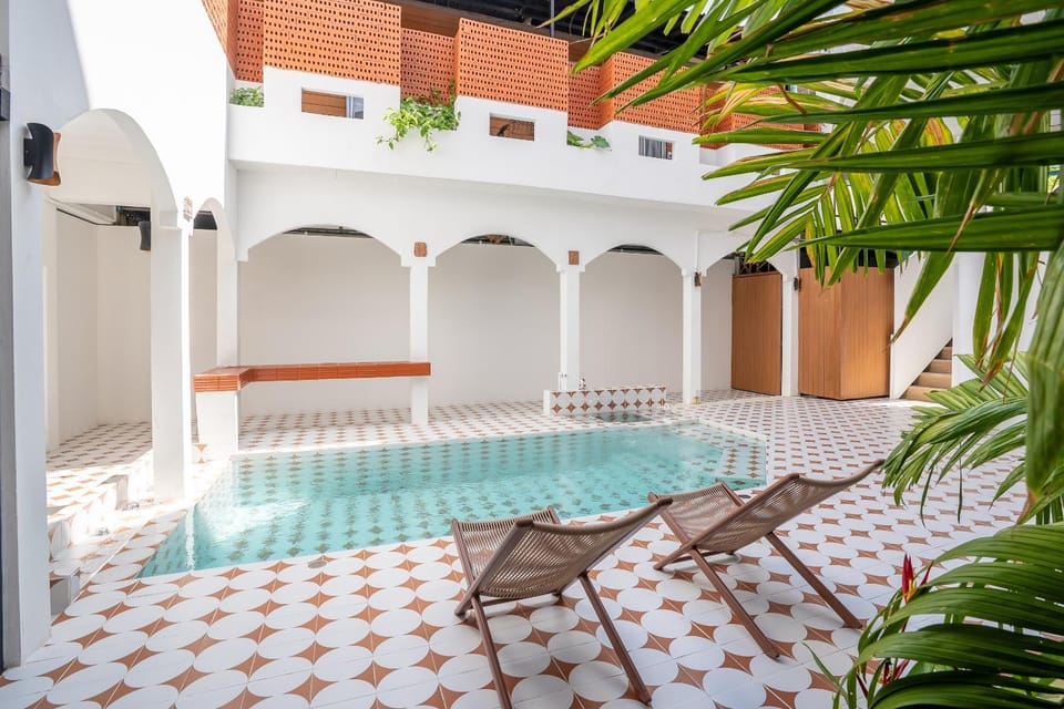 Swimming pool