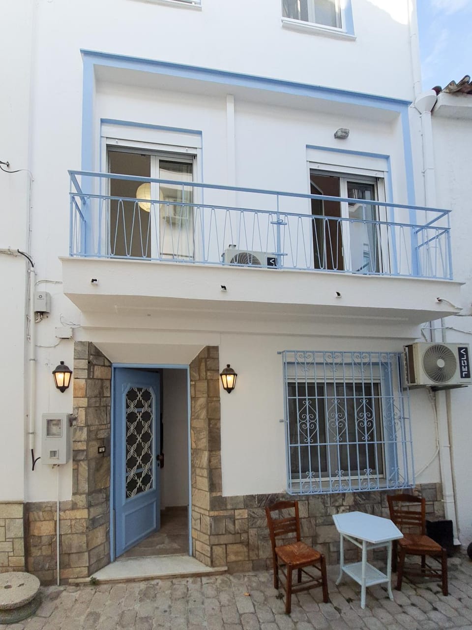 Property building, Facade/entrance