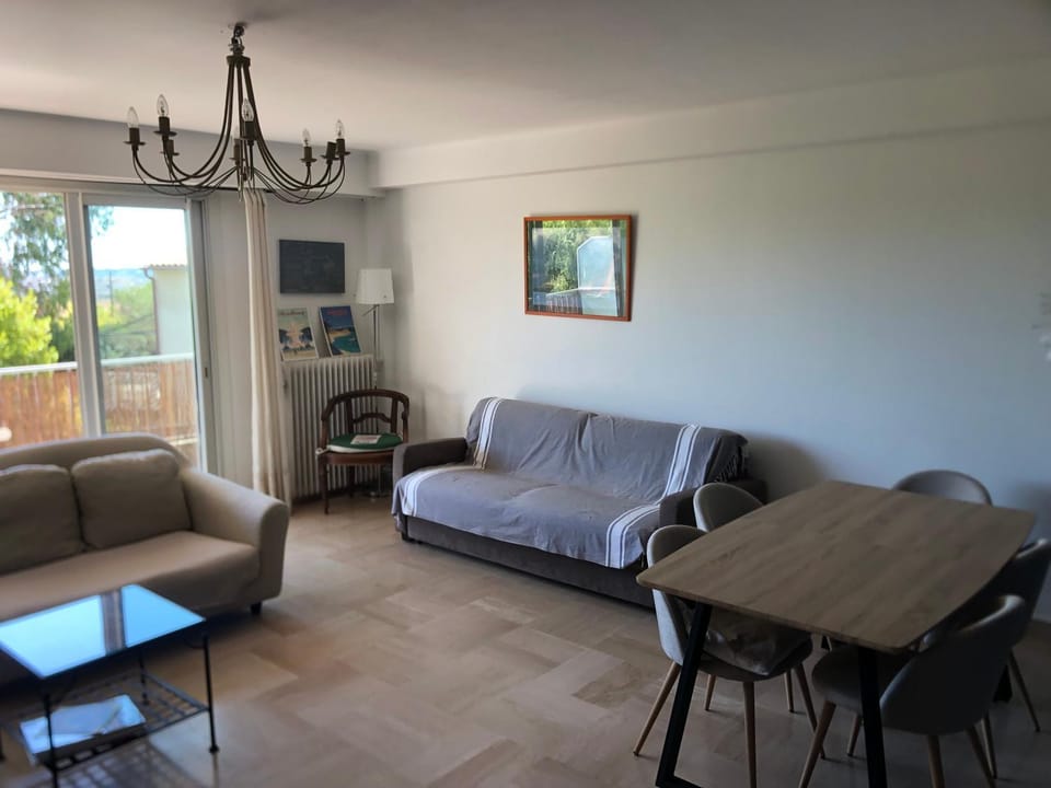 Bel appartement proche plage chambres climatisées Apartment in Antibes