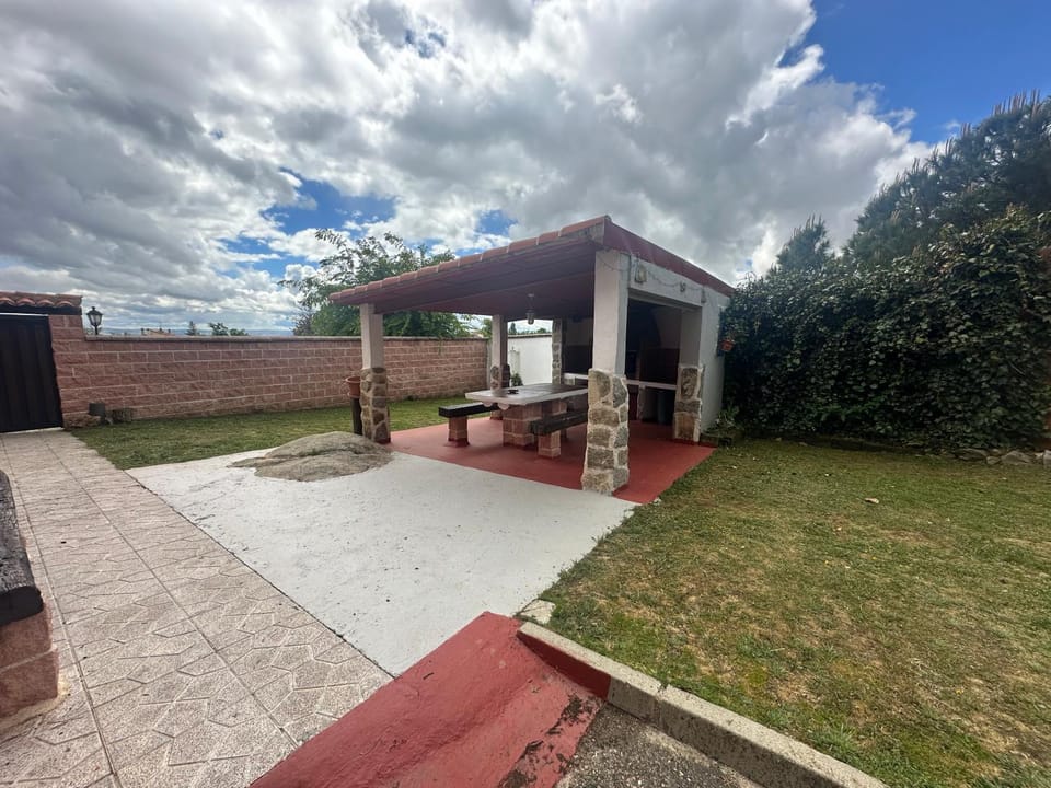 BBQ facilities, Garden