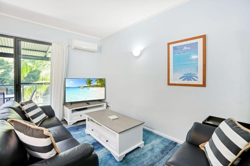 Baden 58 - Rainbow Shores. Aircon. Wifi. Pools Walk to beach Apartment in Rainbow Beach