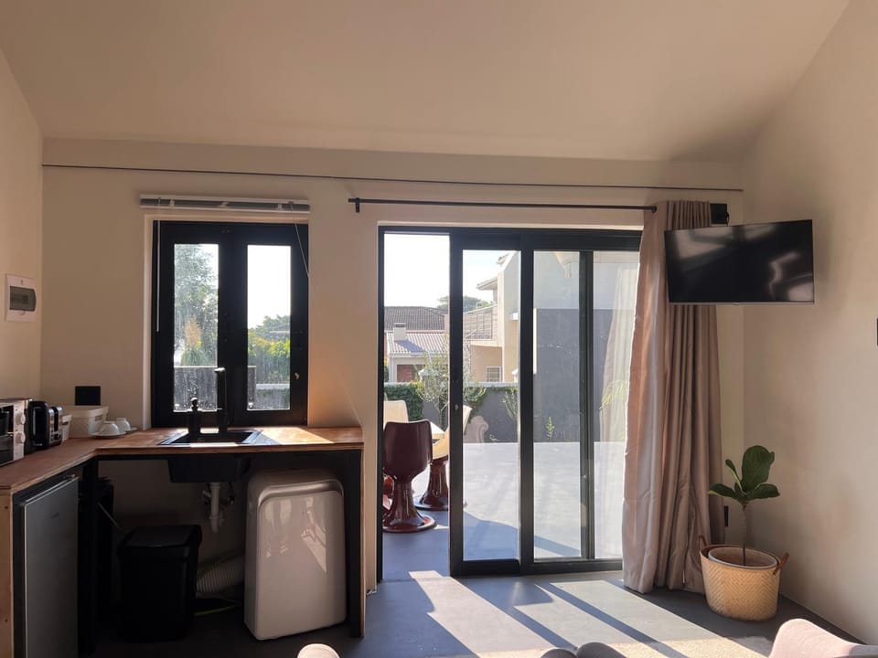 TV and multimedia, Balcony/Terrace, Kitchen or kitchenette