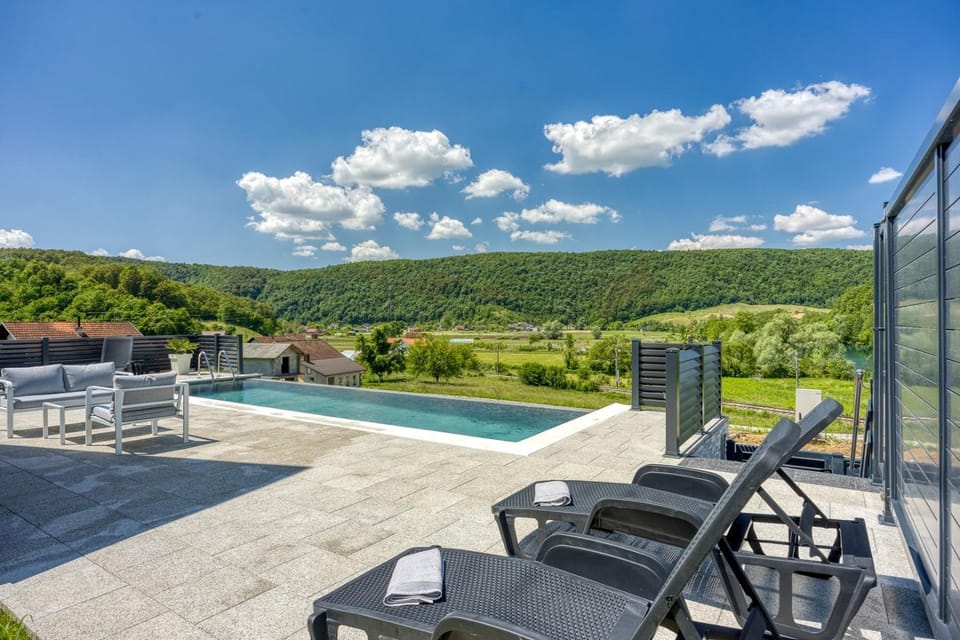 Pool view, Swimming pool