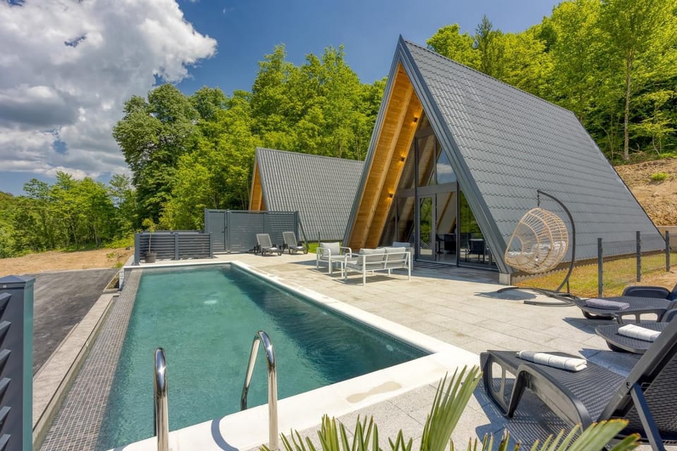 Property building, Swimming pool