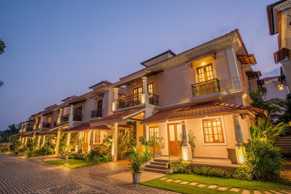 Property building, Day, Night, Neighbourhood, Garden, Garden view, Street view