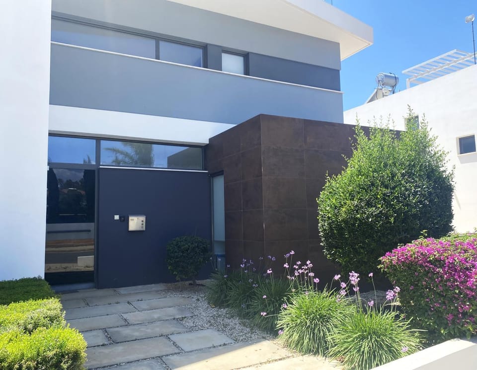 Property building, Garden