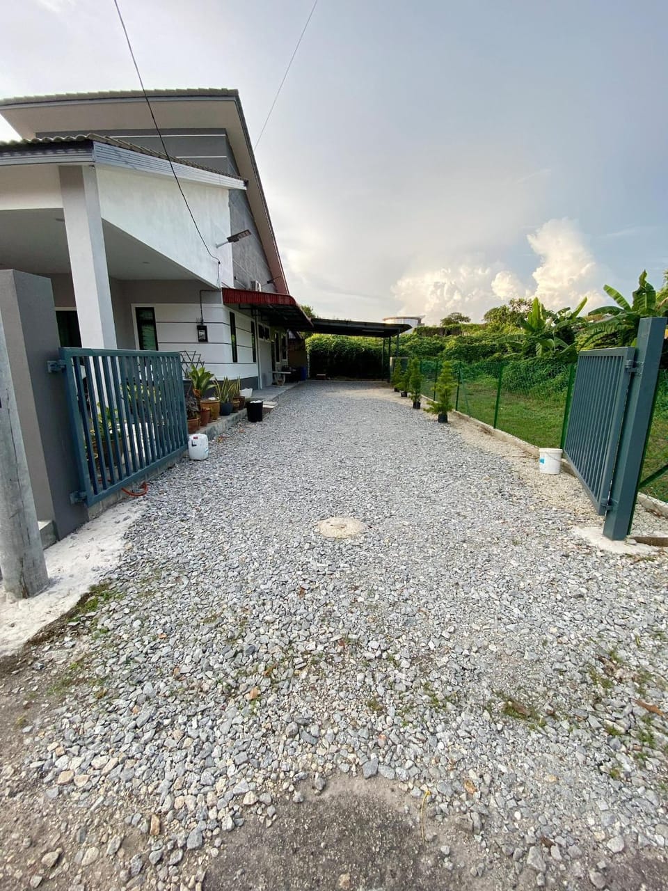 Property building, Day