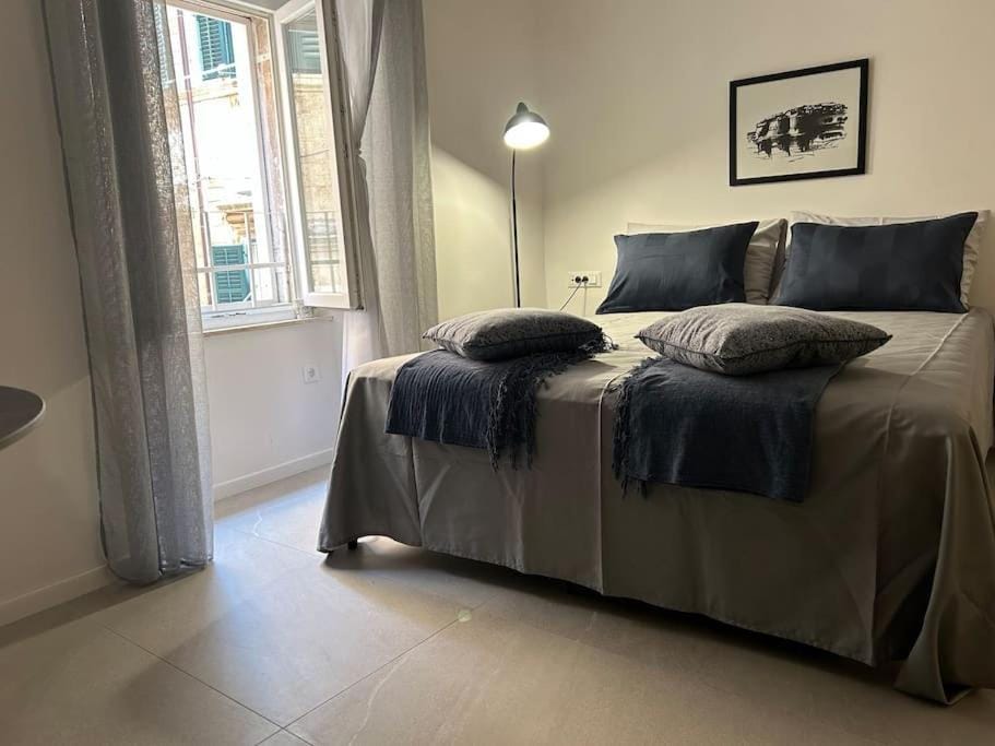 Location ! New, Modern, Old Town Apartment in Dubrovnik