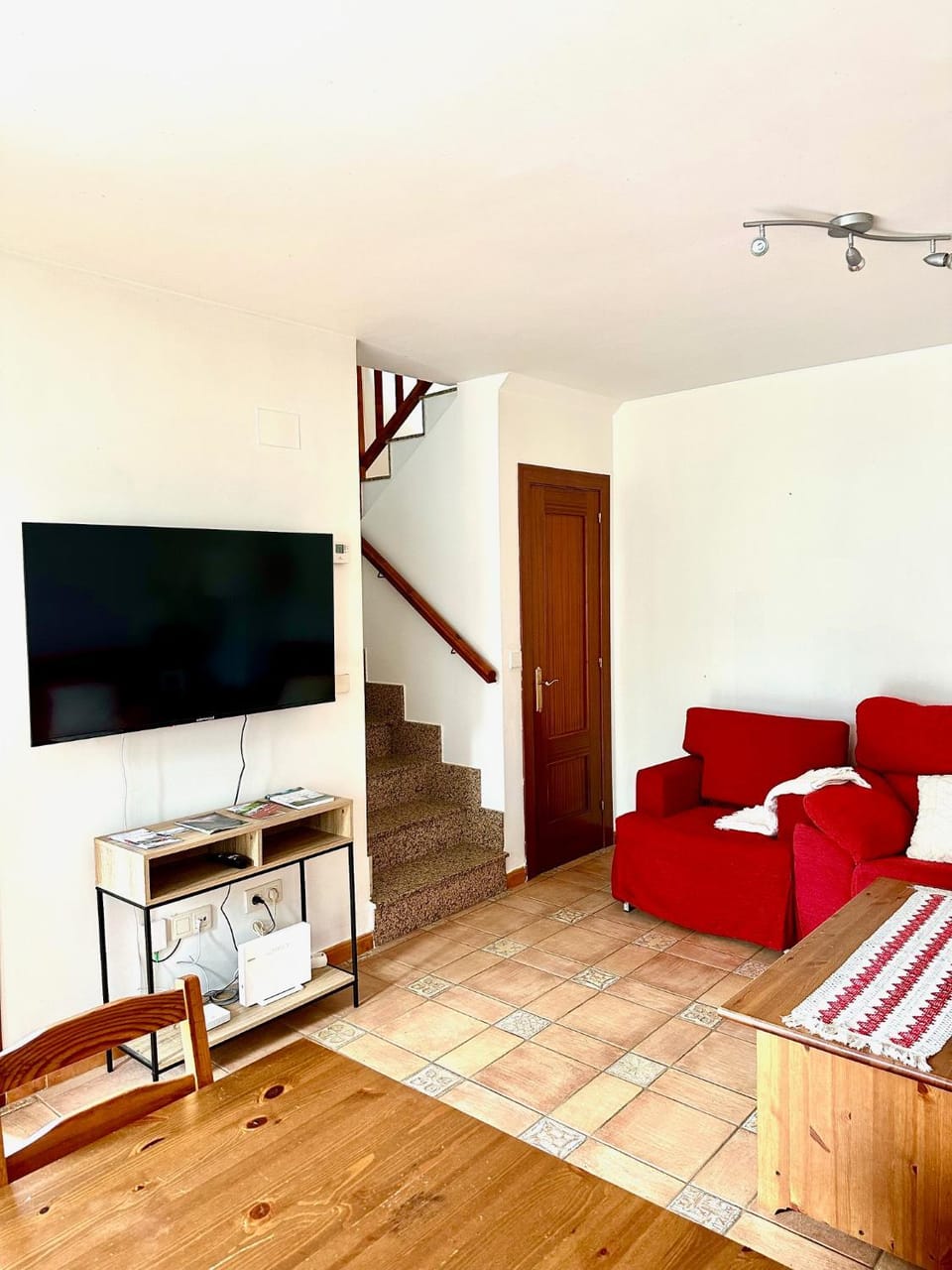 Communal lounge/ TV room