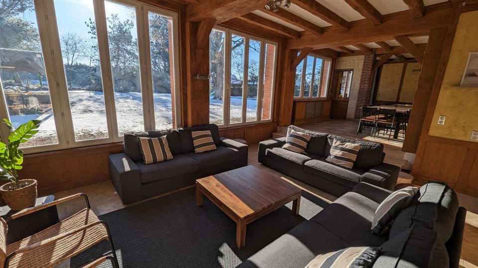 Living room, Banquet/Function facilities, Seating area
