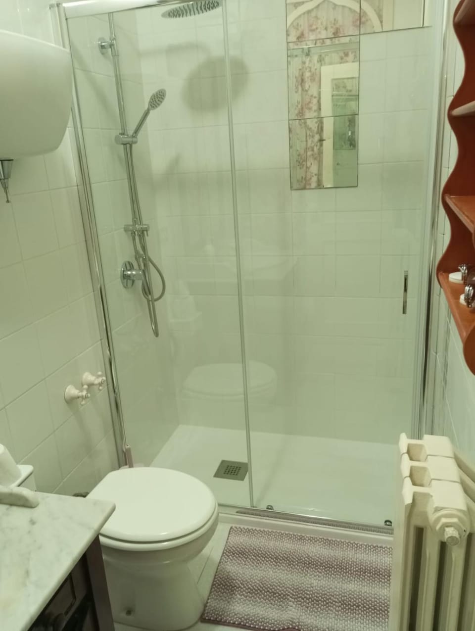 Shower, Toilet, Bathroom