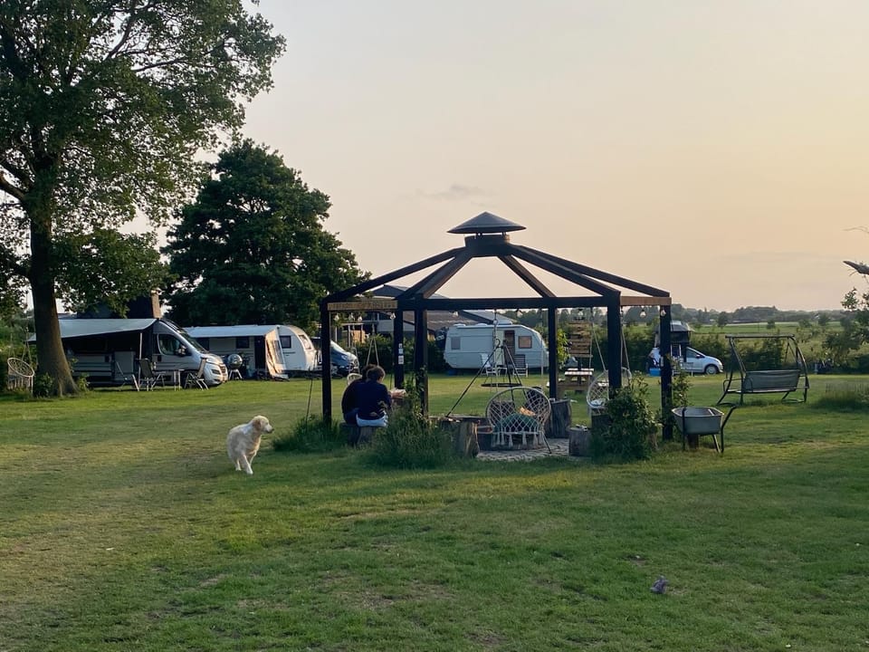 Glamping Mangoeste Campground/ 
RV Resort in Flanders