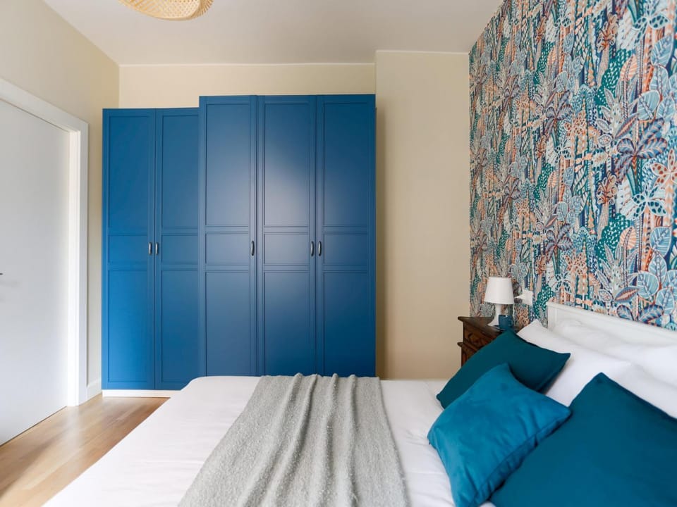 Bed, Photo of the whole room, Bedroom, wardrobe