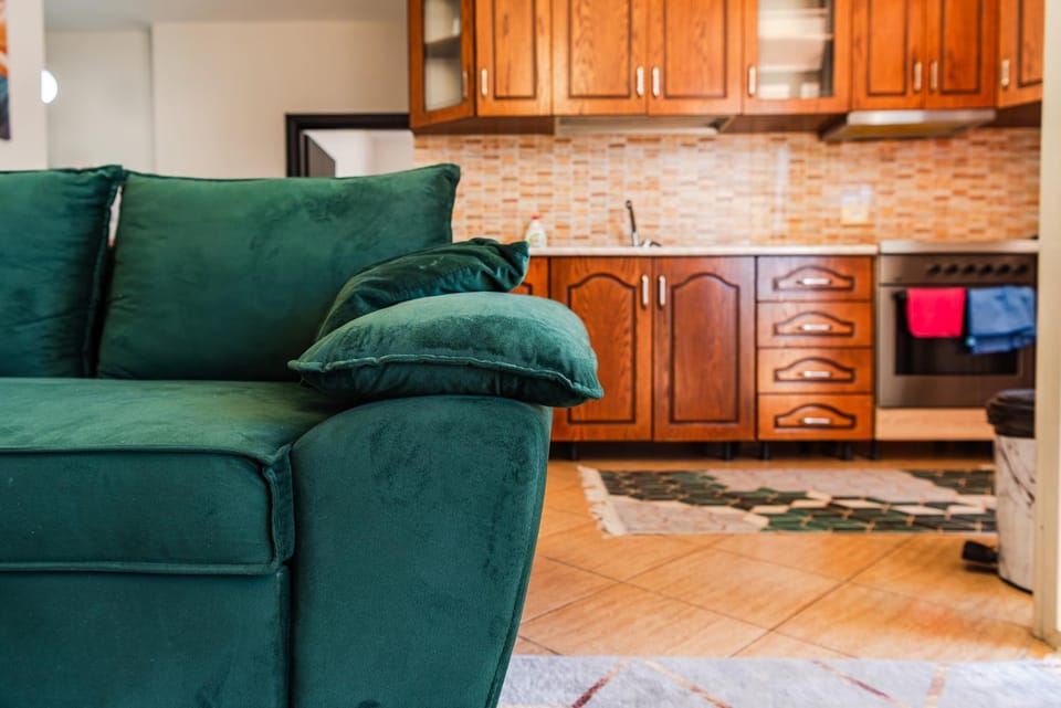 Kitchen or kitchenette, Living room