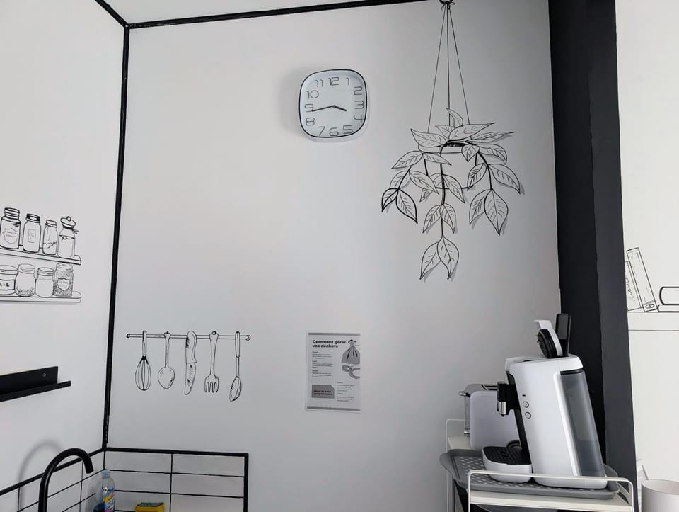 Coffee/tea facilities, Kitchen or kitchenette