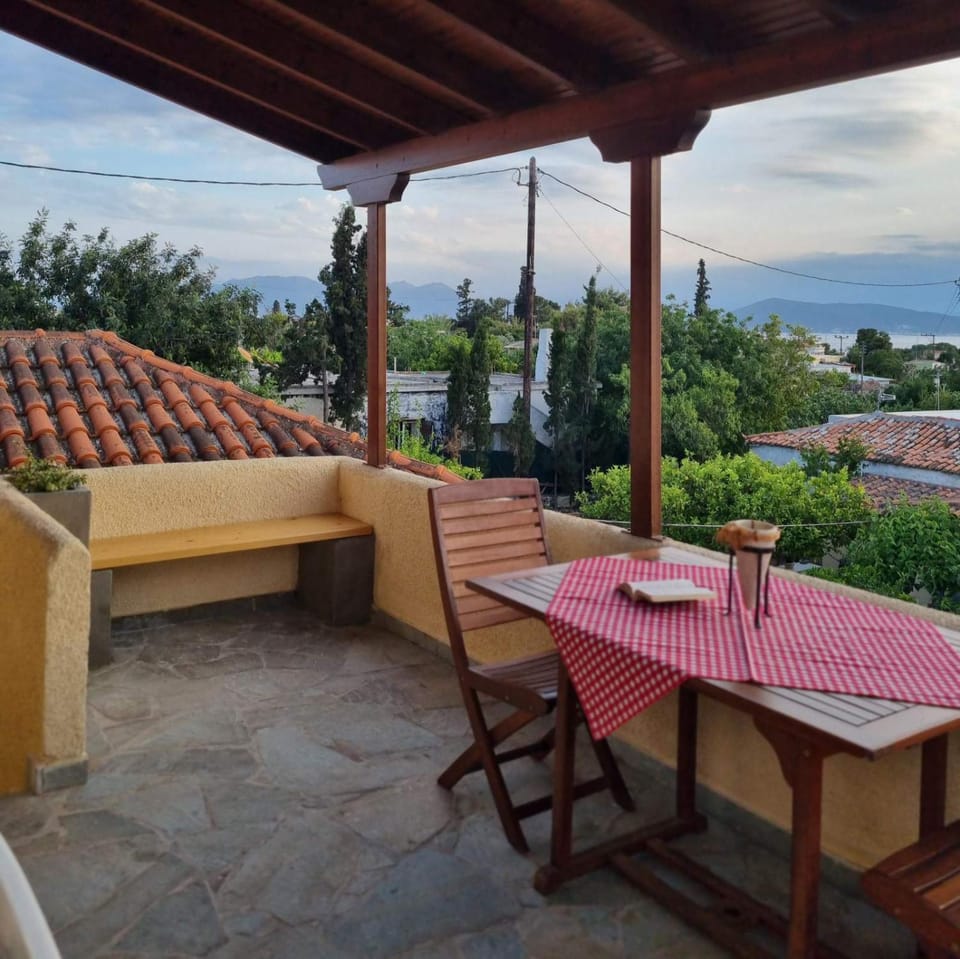 Fay's View Aegina Apartment in Argolis, Greece