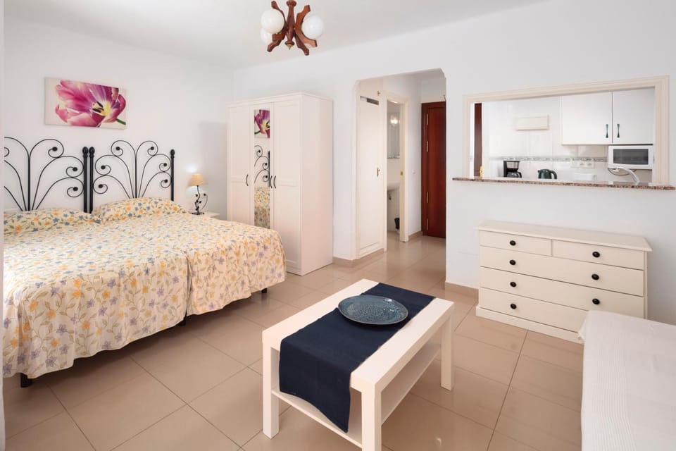 Living room, Bedroom