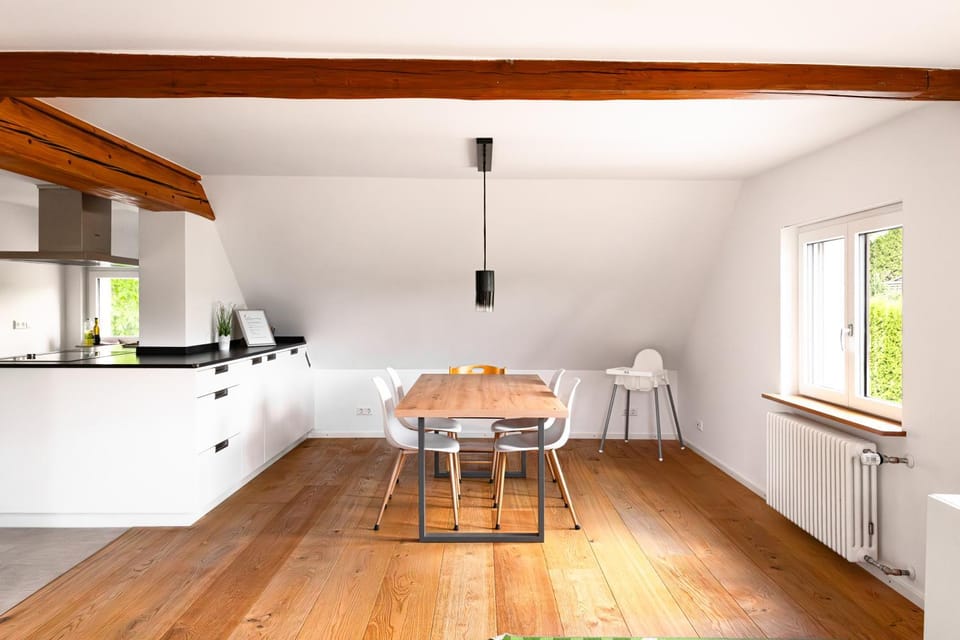 Living room, Dining area, Food, stove, kitchen