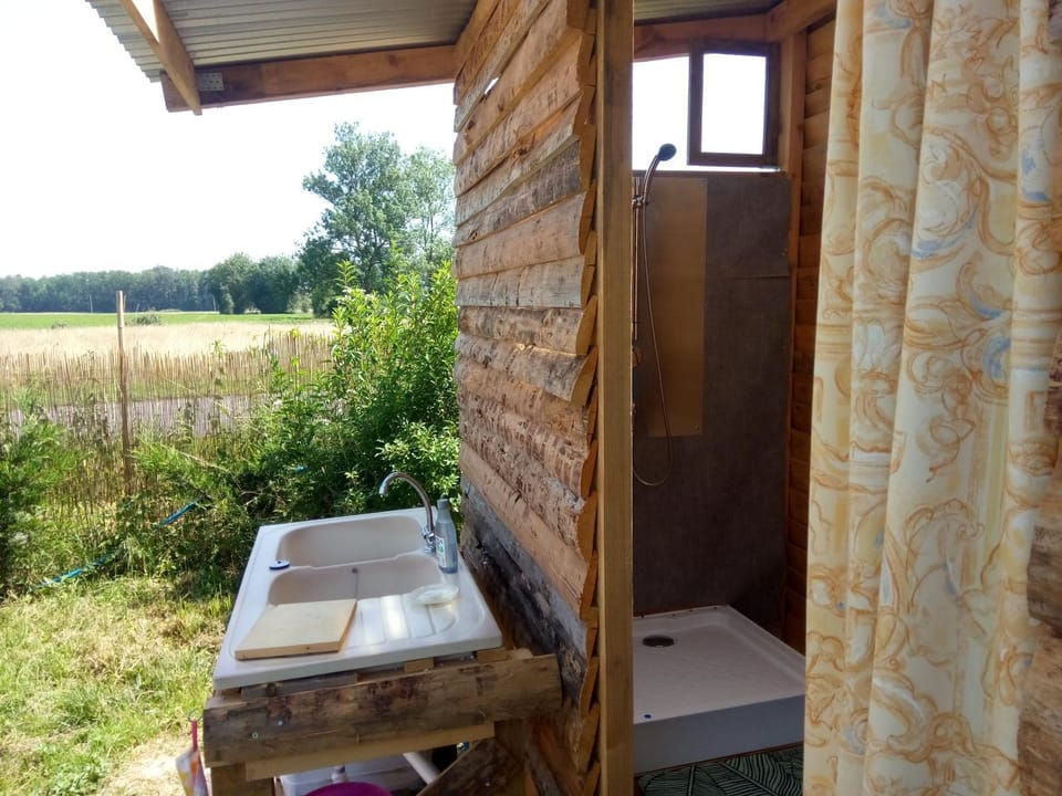 Bivouac Campground/ 
RV Resort in Jura