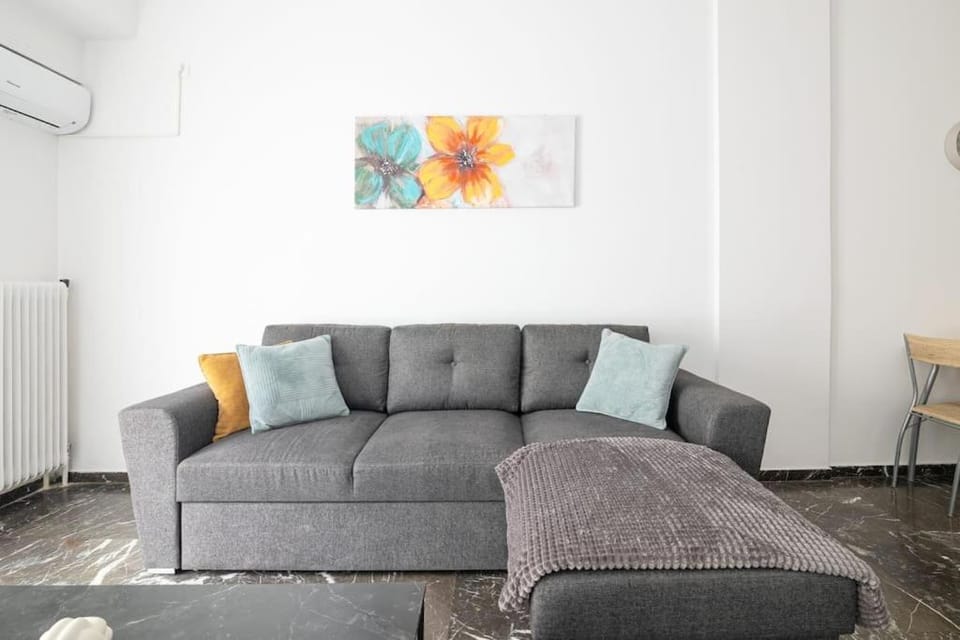 Living room, Seating area, air conditioner