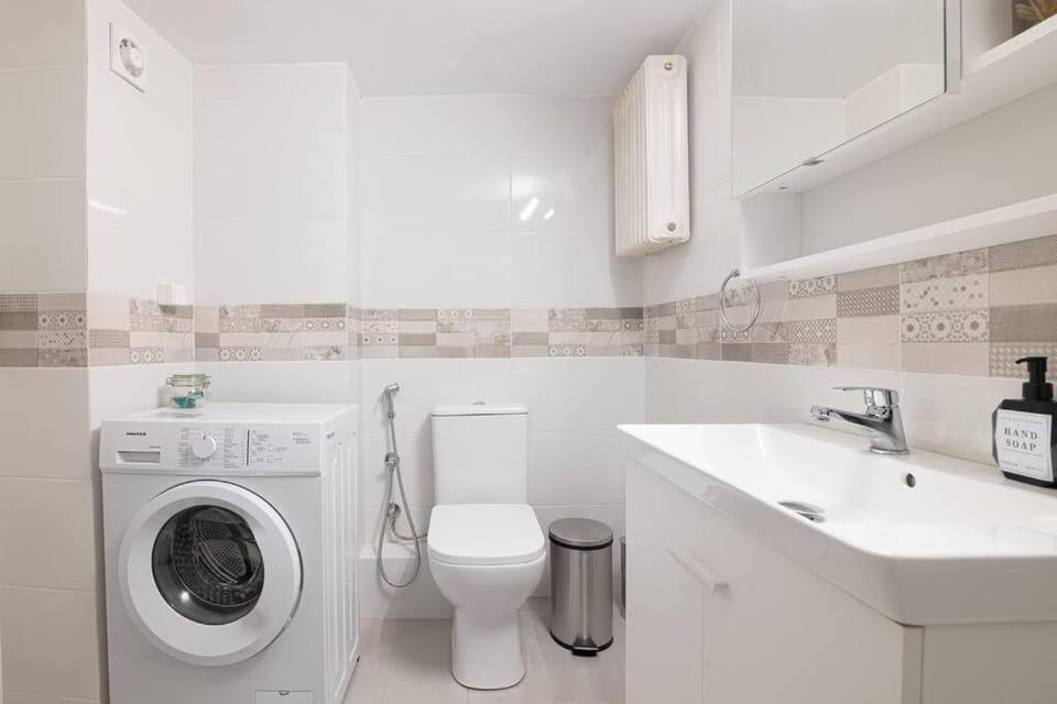 Athens Lovely Home with 2 Bedrooms-Next to Metro Apartment in Athens