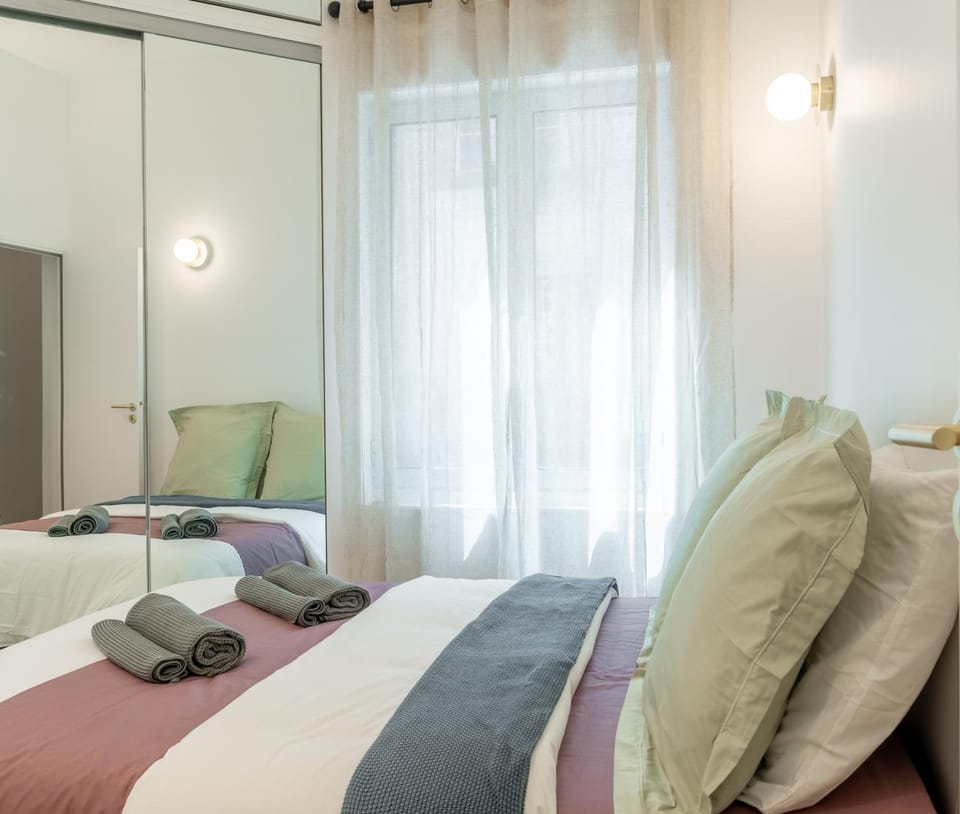 Lavie Maison AC and Balneo Apartment in Paris