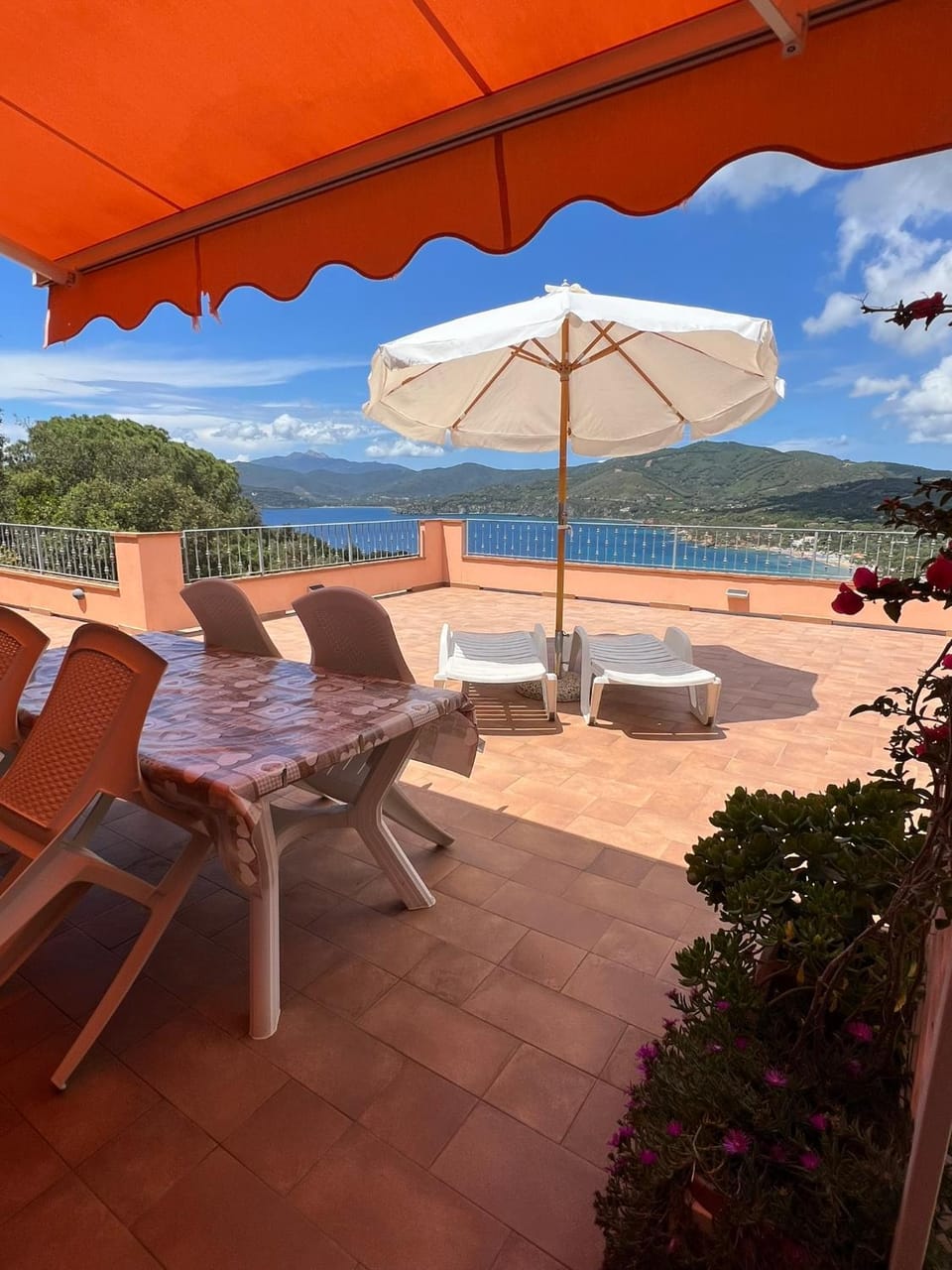 Villetta Zuccale II Tranquillità e panorama vicino al mare Apartment in Tuscany