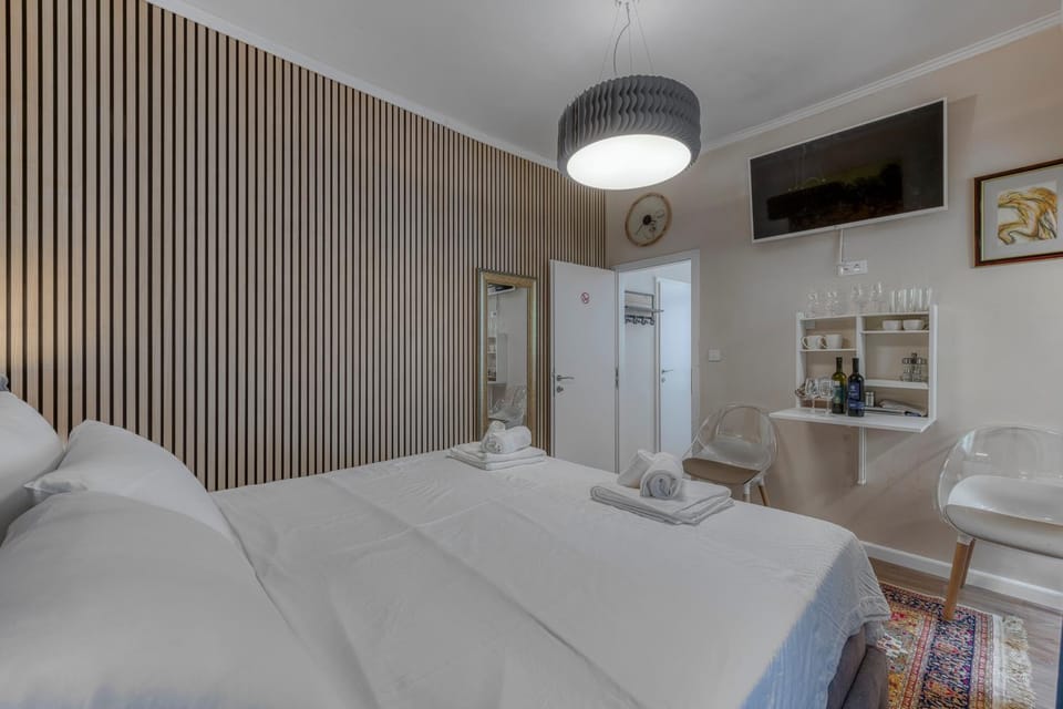TV and multimedia, Bedroom