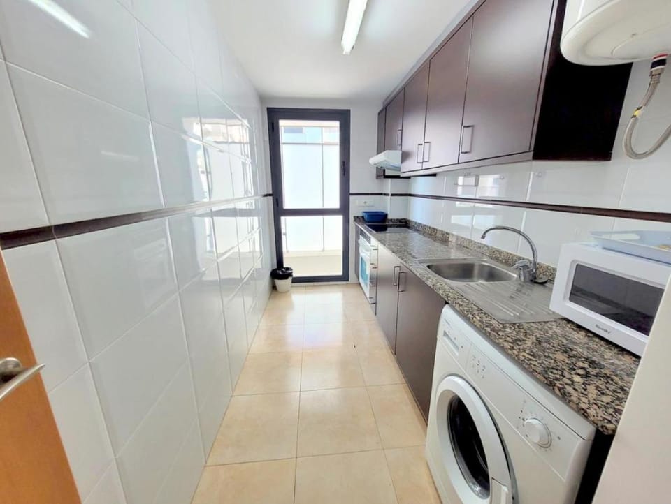 Apartamento en la playa de Gandia con cochera Apartment in Gandia