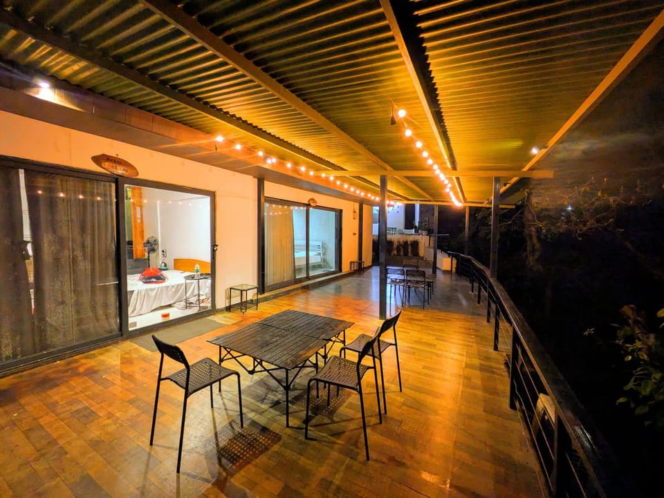 Ridge House for 4-10 PAX House in Gujarat