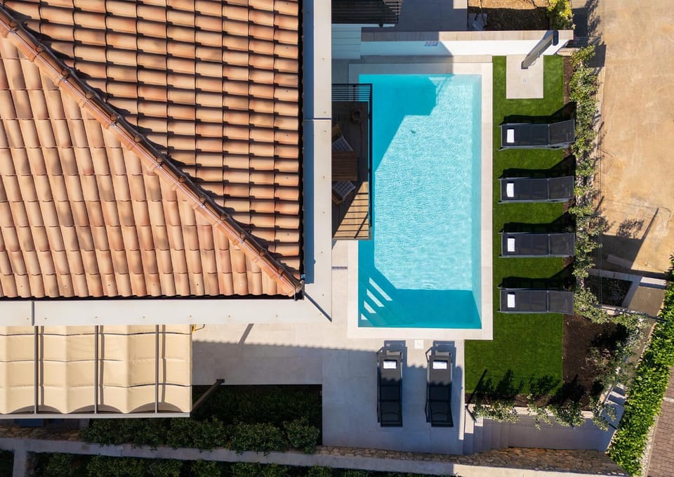 New villa with pool, sea view, close to a beautiful beach - By TRAVELER tourist agency Krk - ID 2407 Villa in Krk