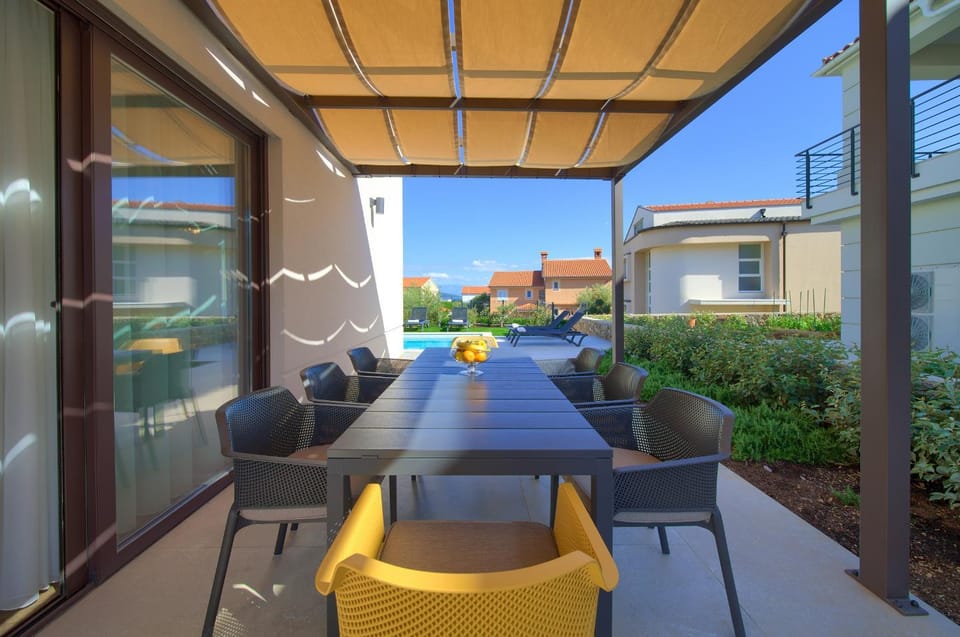 New villa with pool, sea view, close to a beautiful beach - By TRAVELER tourist agency Krk - ID 2407 Villa in Krk