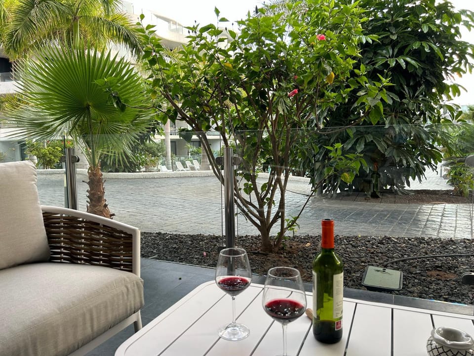 Balcony/Terrace, Seating area, Garden view