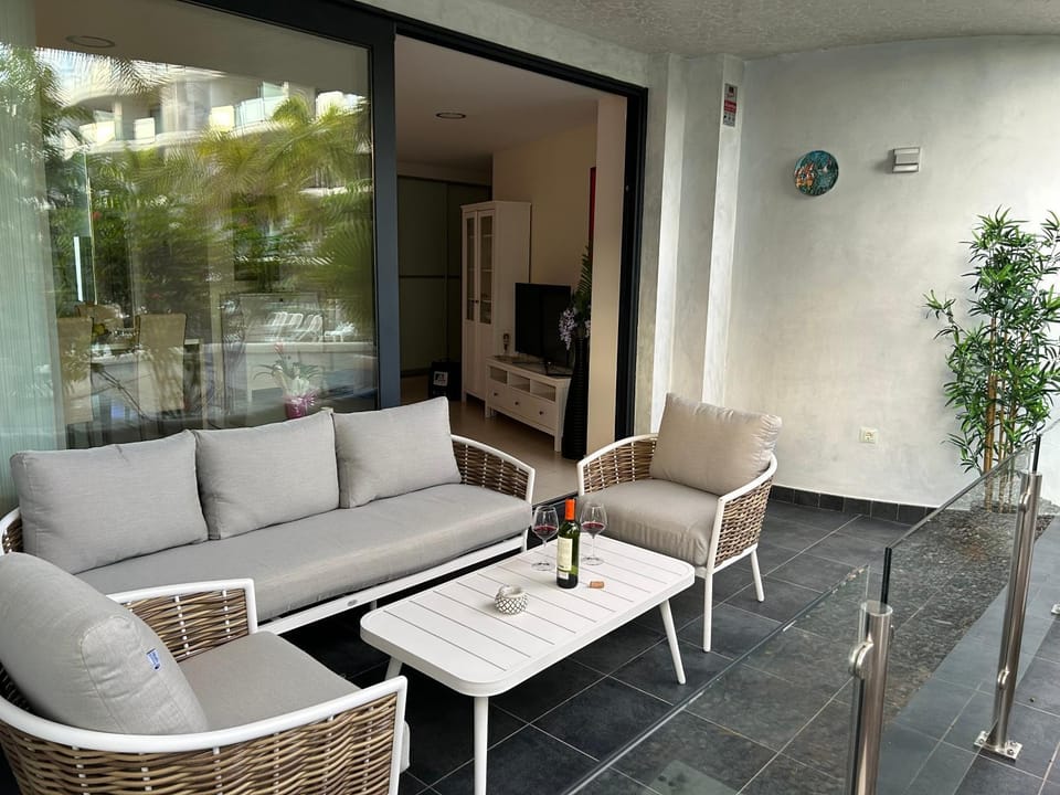 Balcony/Terrace, Living room
