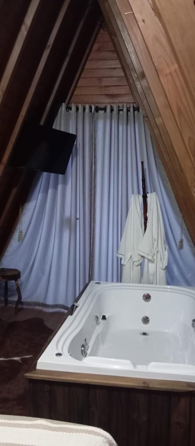 Pousada cantinho dos sonhos - chale do sossego Luxury tent in State of Santa Catarina