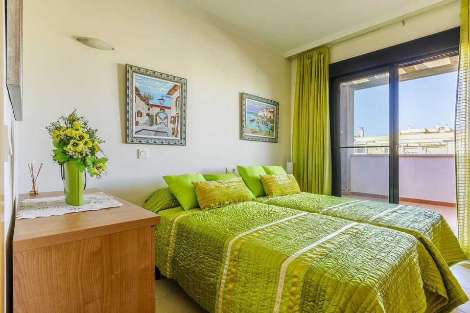 A&N Sea View Penthouse with Large Terrace & Pool Apartment in Torre del Mar