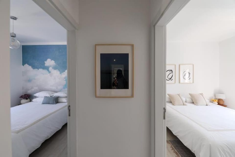 Close to Everything Bright Modern Apartment Apartment in Nazaré