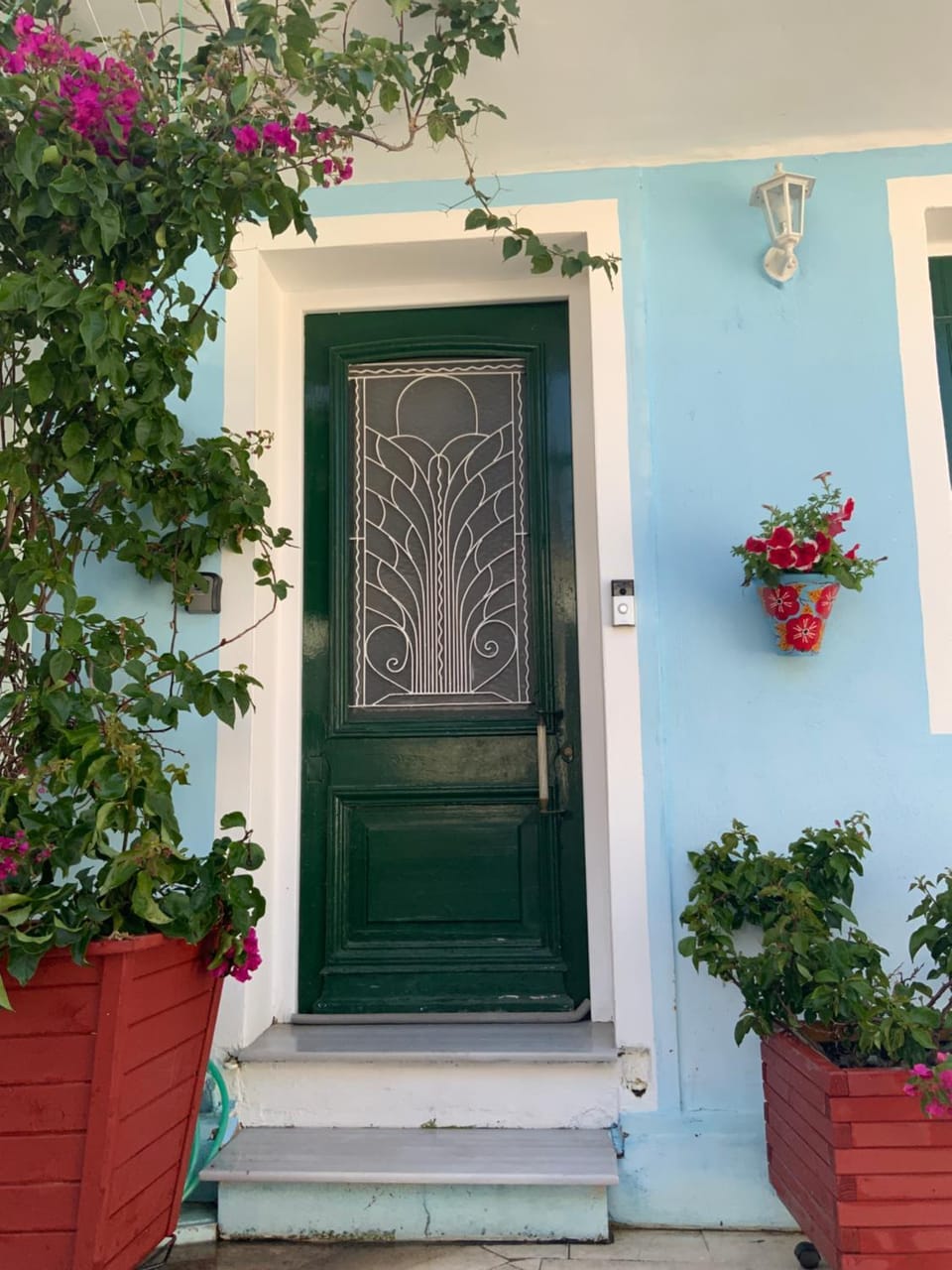 Facade/entrance