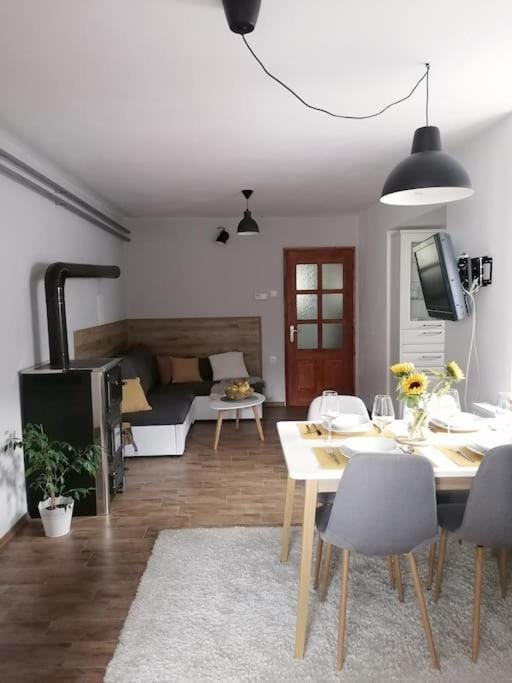 Living room, Seating area, Dining area