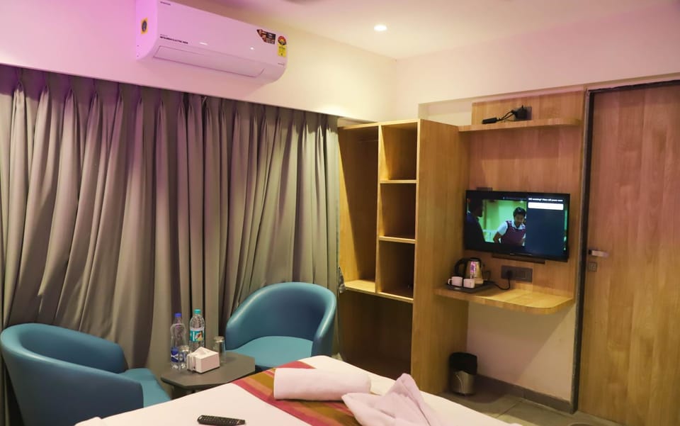 Communal lounge/ TV room, TV and multimedia, Bedroom, air conditioner