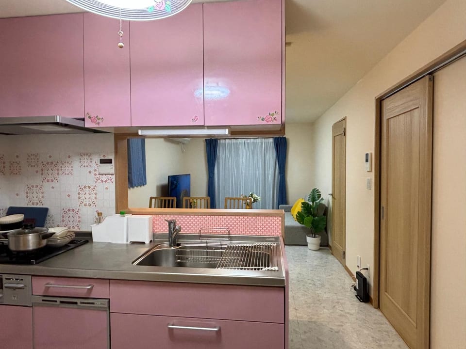Kitchen or kitchenette, dishwasher, stove, kitchen