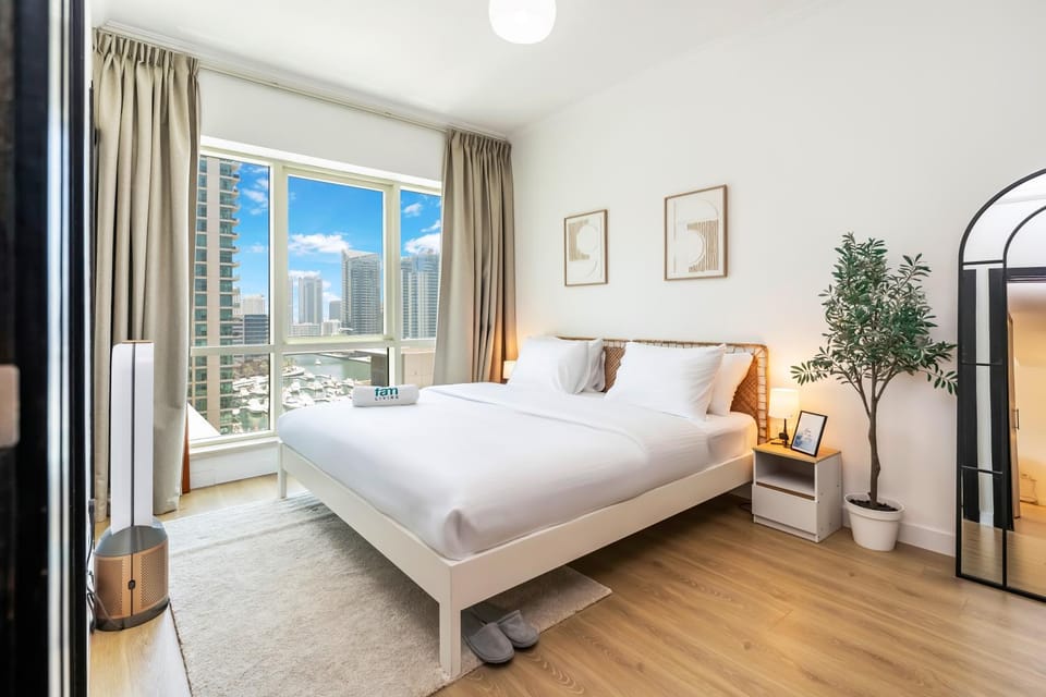 FAM Living - Panoramic Dubai Marina View apartment Apartment in Dubai