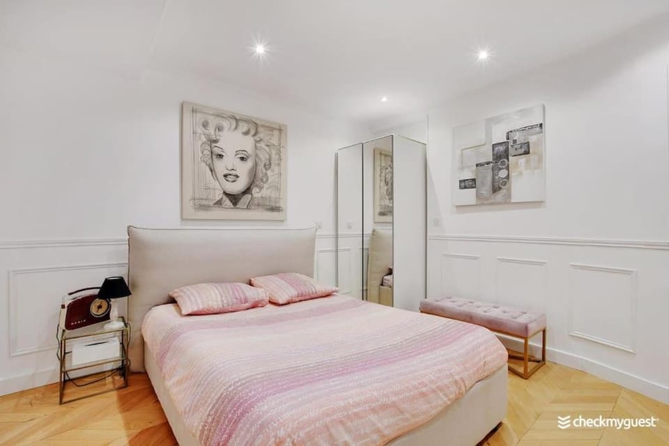 Luxury apartment 4pers George V Apartment in Paris
