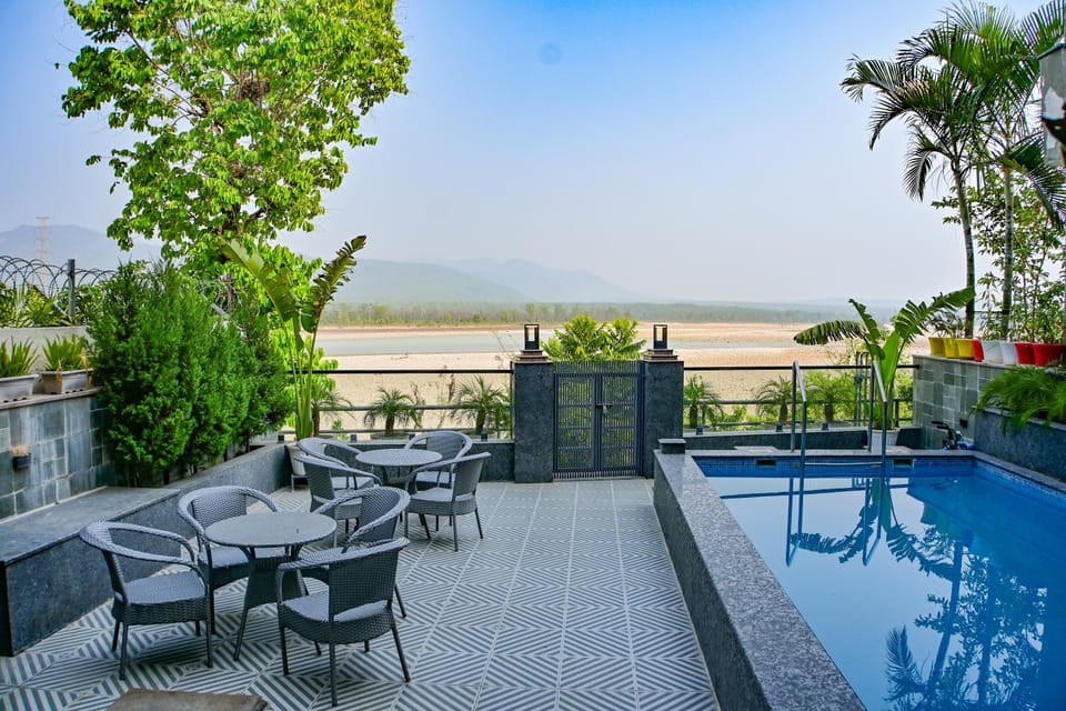 Mountain view, River view, Swimming pool