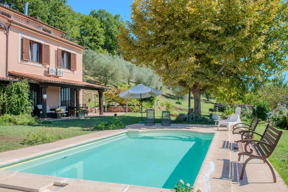 Property building, Swimming pool, Swimming pool