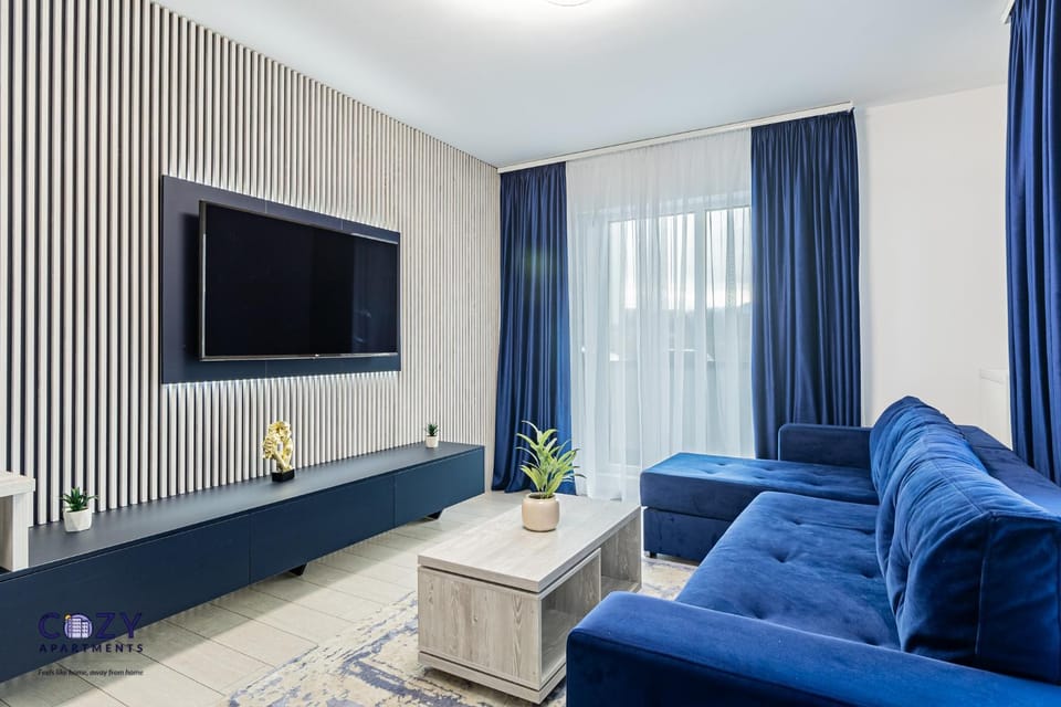 Communal lounge/ TV room, TV and multimedia, Living room, Seating area, Evening entertainment